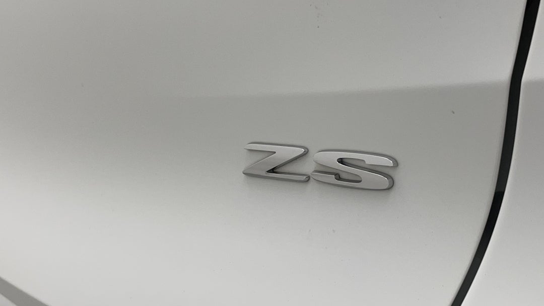 Badge (Boot Right Side)