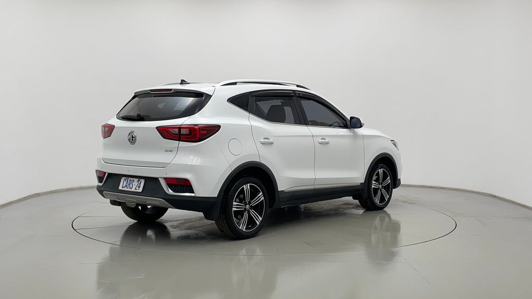 Right Back Diagonal (45- Degree) View