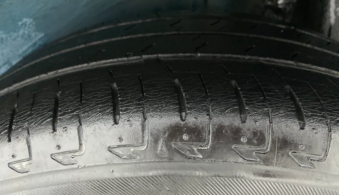 2017 Maruti IGNIS ZETA 1.2 K12, Petrol, Manual, 36,130 km, Left Rear Tyre Tread