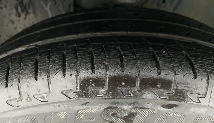 2017 Maruti IGNIS ZETA 1.2 K12, Petrol, Manual, 36,130 km, Left Front Tyre Tread