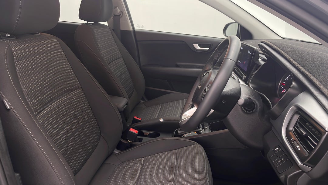 2021 Kia Stonic Sport, Automatic, 15819 km, Right Side Front Door Cabin View