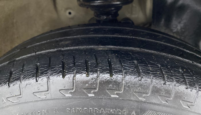 2017 Maruti IGNIS DELTA 1.2, Petrol, Manual, 69,429 km, Right Front Tyre Tread