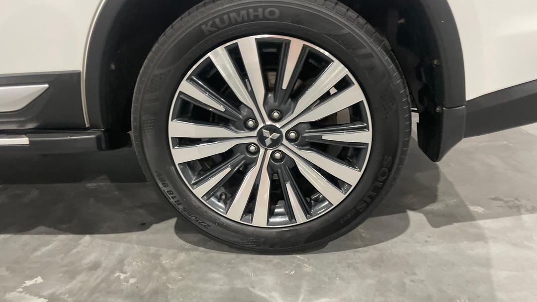 2020 Mitsubishi Outlander Ls 7 Seat (AWD), Automatic, 126791 km, Left Rear Wheel