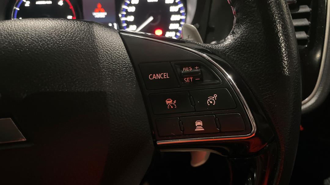 2020 Mitsubishi Outlander Ls 7 Seat (AWD), Automatic, 126791 km, Cruise Control