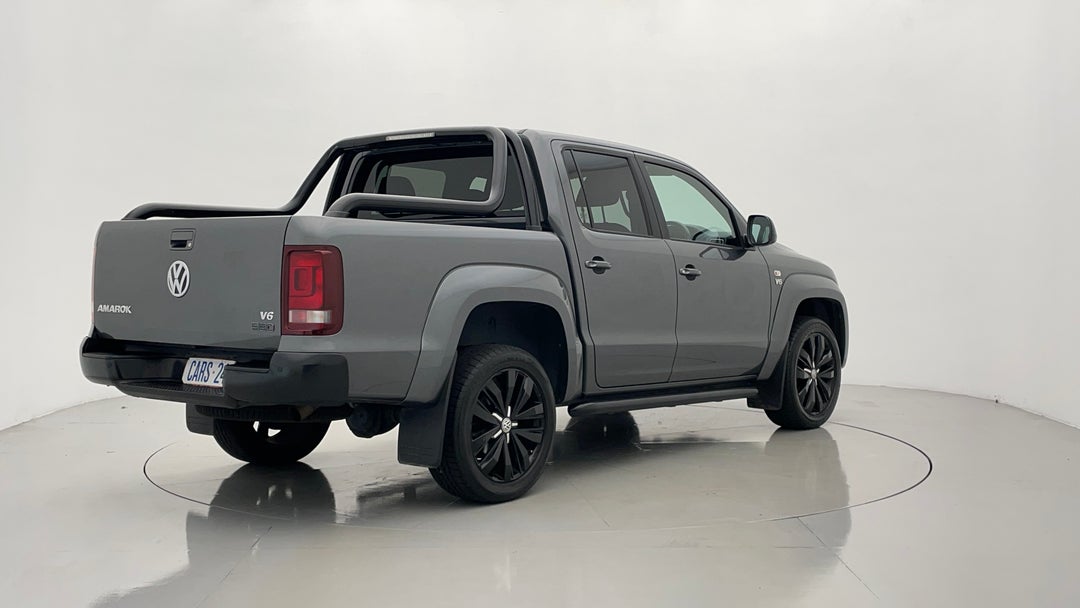 Right Back Diagonal (45- Degree) View