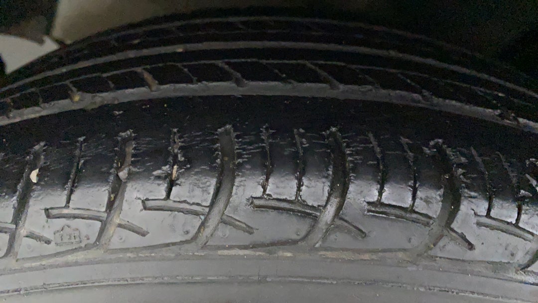 Right Rear Tyre Tread