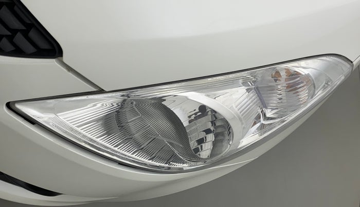 2012 Maruti Swift VXI, Petrol, Manual, 78,622 km, Left headlight - Faded