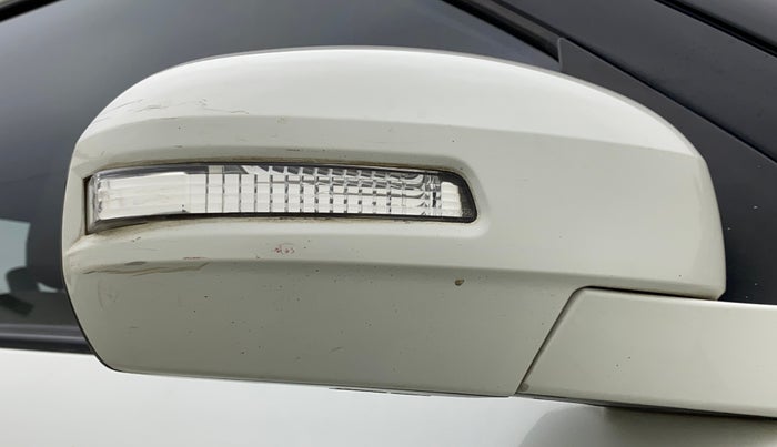 2012 Maruti Swift VXI, Petrol, Manual, 78,622 km, Right rear-view mirror - Indicator light has minor damage