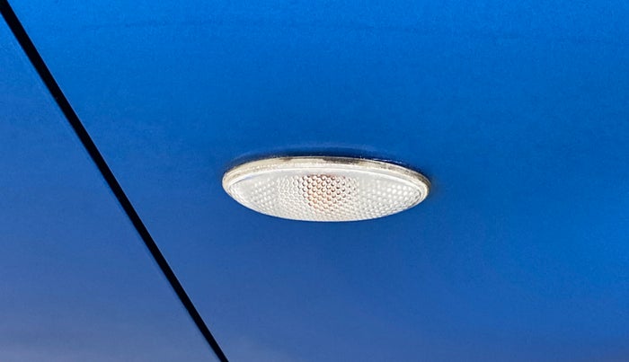 2012 Toyota Etios Liva GD, Diesel, Manual, 79,614 km, Right fender Indicator light - Not working