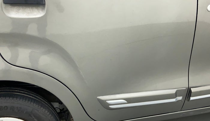 2021 Maruti New Wagon-R LXI CNG (O) 1.0, CNG, Manual, 53,136 km, Right rear door - Minor scratches