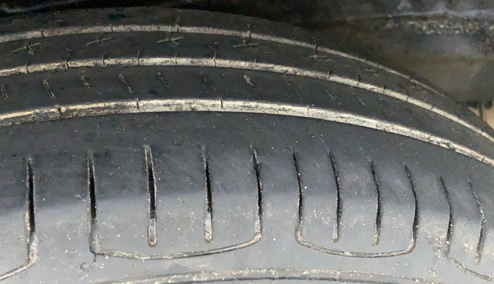 2021 Maruti New Wagon-R LXI CNG (O) 1.0, CNG, Manual, 53,136 km, Right Rear Tyre Tread