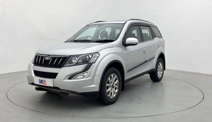 2018 Mahindra XUV500 W10 AT, Diesel, Automatic, 31,558 km, Left Front Diagonal