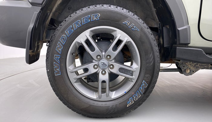 2021 Mahindra Thar LX PETROL HT 4WD AT, Petrol, Automatic, 11,587 km, Right Rear Wheel