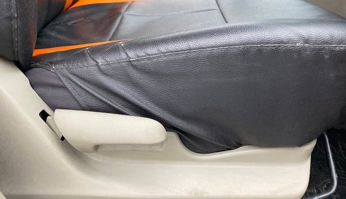 2017 Maruti Celerio VXI (O), Petrol, Manual, 40,865 km, Driver Side Adjustment Panel