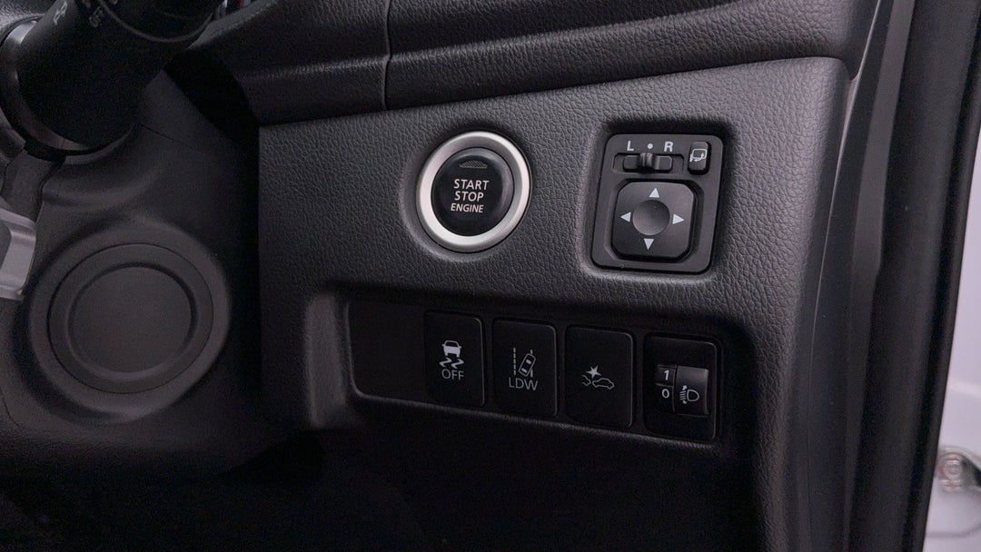 2019 Mitsubishi Triton Gls (4x4) Premium, Automatic, 140281 km, Utility Switches/Buttons