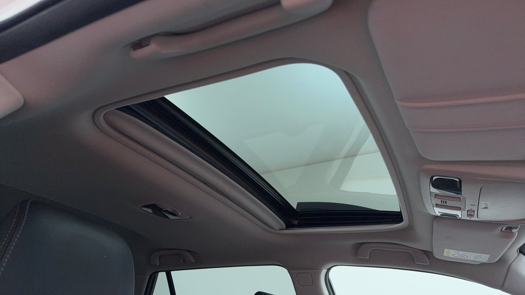 Interior Sunroof/Moonroof
