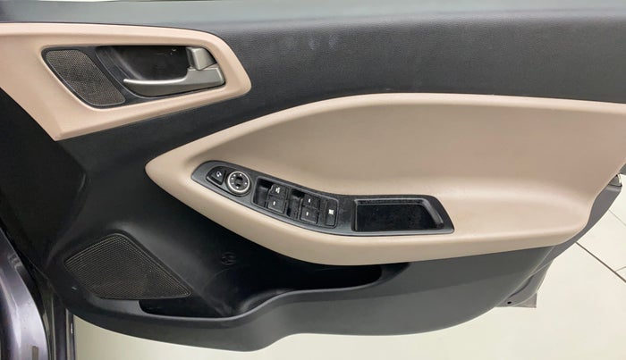 2017 Hyundai Elite i20 ASTA 1.2 (O), CNG, Manual, 99,507 km, Driver Side Door Panels Control