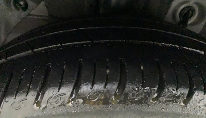 2017 Hyundai Elite i20 ASTA 1.2 (O), CNG, Manual, 99,507 km, Right Rear Tyre Tread