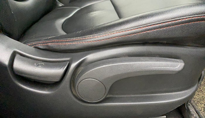 2018 Hyundai Creta SX PLUS AT 1.6 PETROL, Petrol, Automatic, 91,950 km, Driver Side Adjustment Panel
