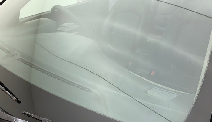 2018 Hyundai Creta SX PLUS AT 1.6 PETROL, Petrol, Automatic, 91,950 km, Front windshield - Minor spot on windshield