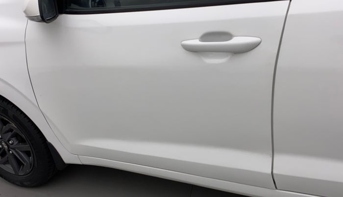 2022 Hyundai GRAND I10 NIOS SPORTZ 1.2 KAPPA VTVT CNG, CNG, Manual, 9,477 km, Front passenger door - Paint has faded