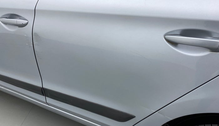 2019 Hyundai Elite i20 MAGNA PLUS 1.2, CNG, Manual, 59,036 km, Rear left door - Minor scratches