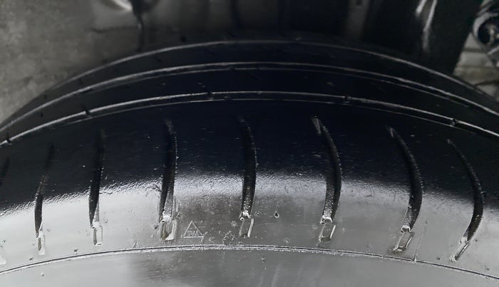 2019 Hyundai Elite i20 MAGNA PLUS 1.2, CNG, Manual, 59,036 km, Left Rear Tyre Tread