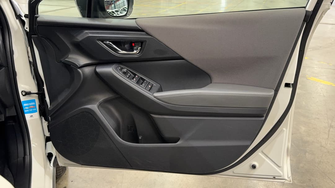 2025 Subaru Crosstrek AWD 2.0l, Automatic, 10921 km, Speaker View