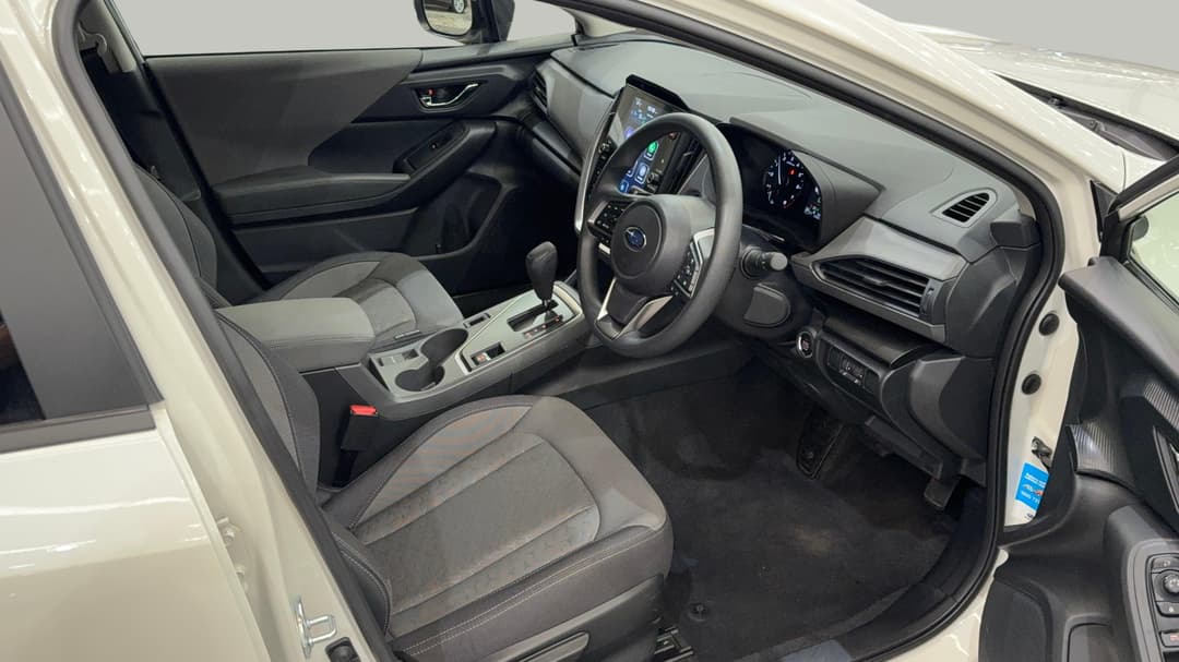 2025 Subaru Crosstrek AWD 2.0l, Automatic, 10921 km, Right Side Front Door Cabin View