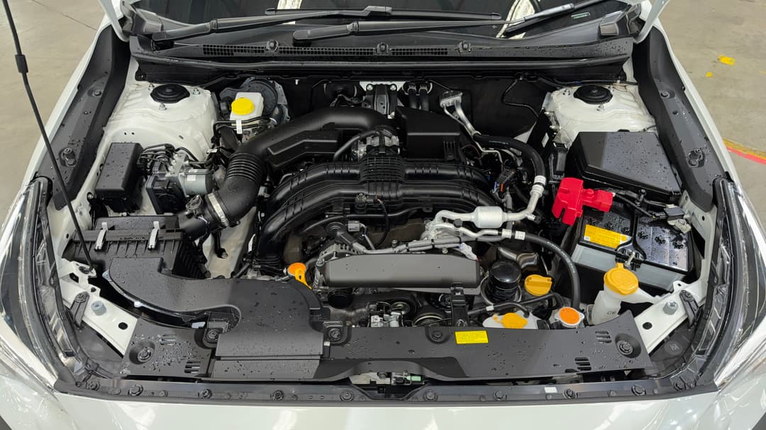 2025 Subaru Crosstrek AWD 2.0l, Automatic, 10921 km, Open Bonnet (Engine)