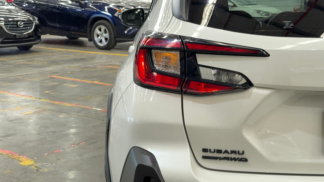 2025 Subaru Crosstrek AWD 2.0l, Automatic, 10921 km, Badge (Boot Left Side)