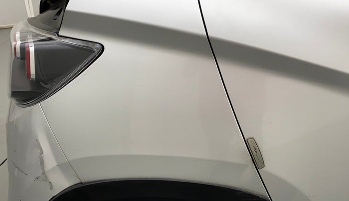 2018 Mahindra KUV 100 NXT K4+ P 6 STR, CNG, Manual, 66,575 km, Right quarter panel - Slightly dented