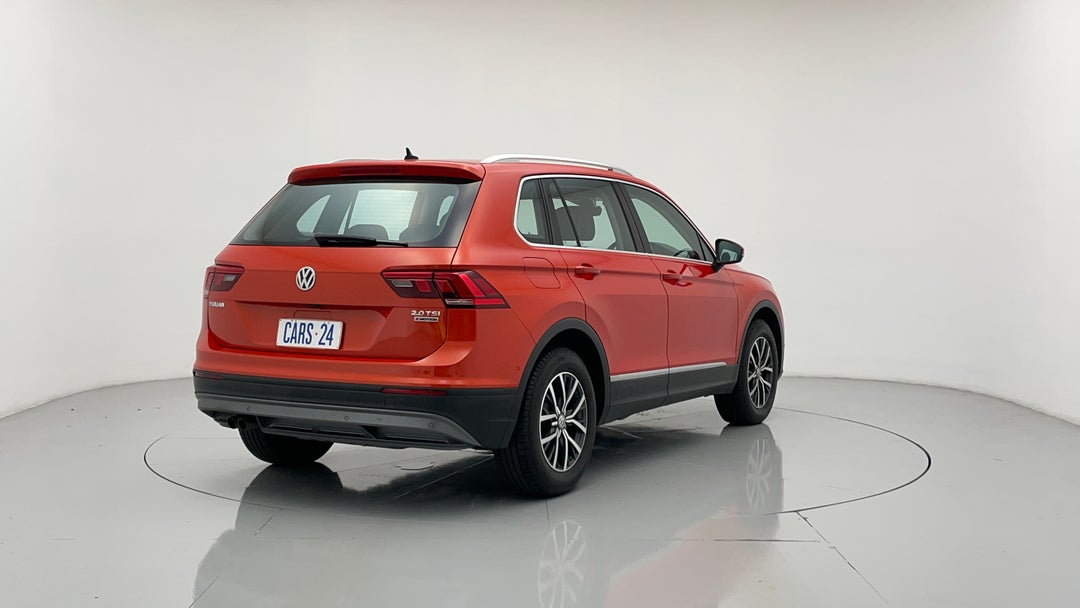 Right Back Diagonal (45- Degree) View