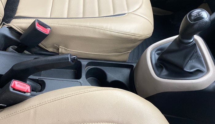 2019 Hyundai Grand i10 MAGNA 1.2 KAPPA VTVT, Petrol, Manual, 32,335 km, Gear Lever