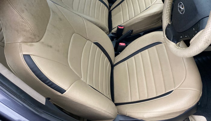 2019 Hyundai Grand i10 MAGNA 1.2 KAPPA VTVT, Petrol, Manual, 32,335 km, Driver seat - Cover slightly stained
