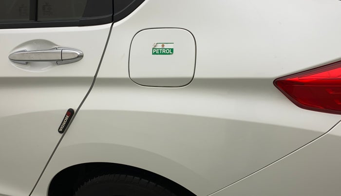 2021 Honda City 1.5L I-VTEC V MT 4TH GEN, Petrol, Manual, 8,435 km, Left quarter panel - Slightly dented