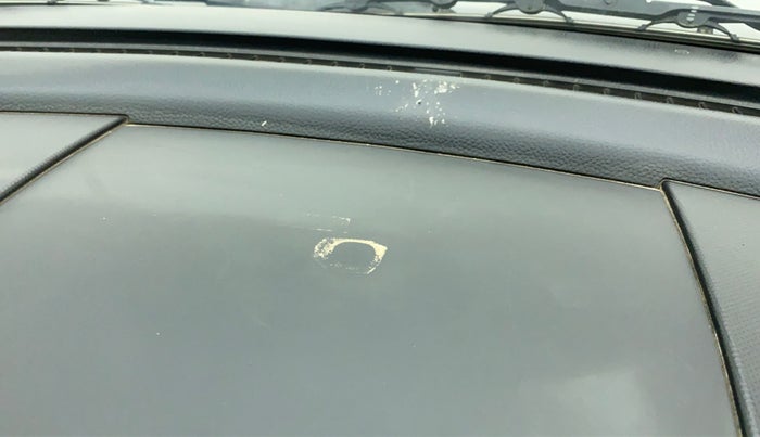 2014 Maruti Swift Dzire VXI, Petrol, Manual, 1,16,132 km, AC Unit - Directional switch has minor damage