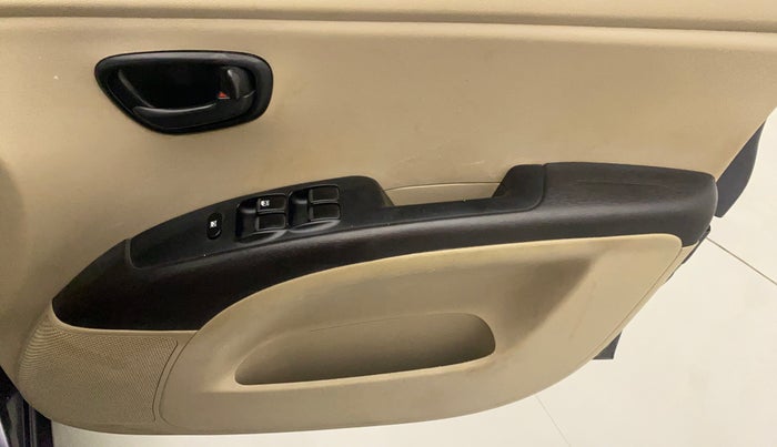 2014 Hyundai i10 MAGNA 1.1, Petrol, Manual, 41,374 km, Driver Side Door Panels Control