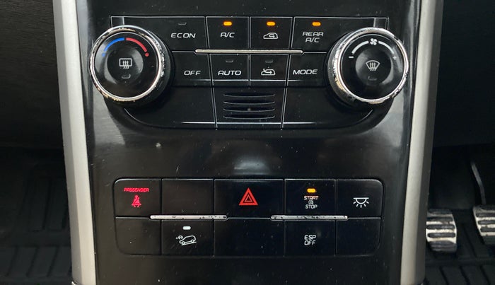 2019 Mahindra XUV500 W11(O), Diesel, Manual, 42,430 km, Automatic Climate Control