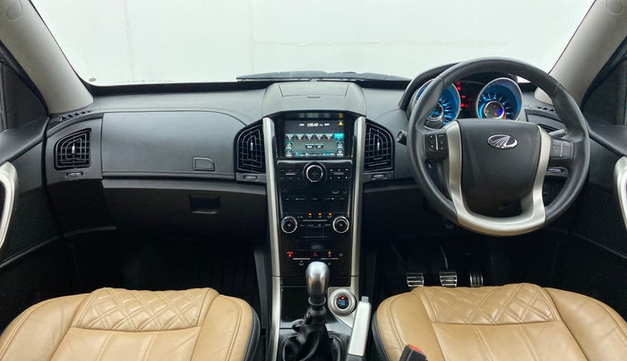 2019 Mahindra XUV500 W11(O), Diesel, Manual, 42,430 km, Dashboard
