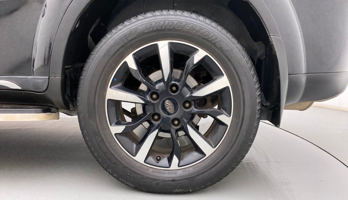 2019 Mahindra XUV500 W11(O), Diesel, Manual, 42,430 km, Left Rear Wheel
