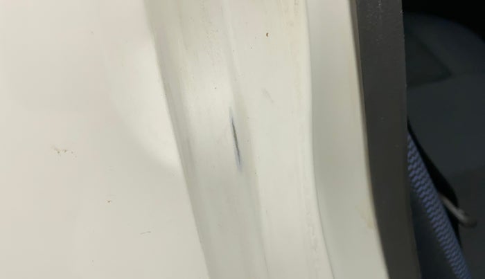 2012 Maruti Wagon R 1.0 VXI, Petrol, Manual, 89,199 km, Right C pillar - Paint is slightly faded