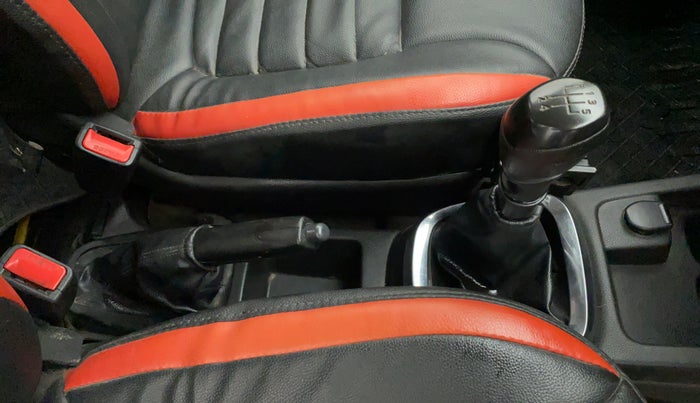 2017 Renault Kwid RXL, Petrol, Manual, 23,150 km, Gear Lever