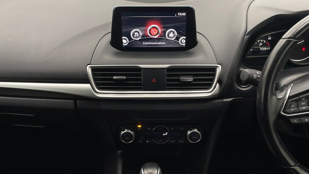 2018 Mazda Mazda3 Touring, Automatic, 75994 km, Center Console