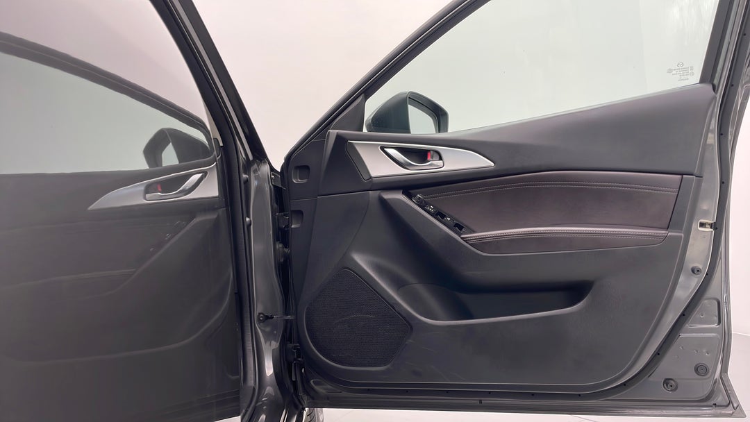 2018 Mazda Mazda3 Touring, Automatic, 75994 km, Speaker View