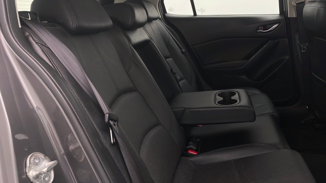 2018 Mazda Mazda3 Touring, Automatic, 75994 km, Right Side Rear Door Cabin View