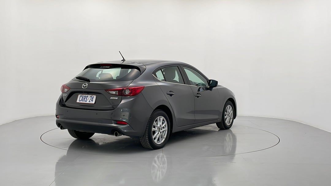 2018 Mazda Mazda3 Touring, Automatic, 75994 km, Right Back Diagonal (45- Degree) View