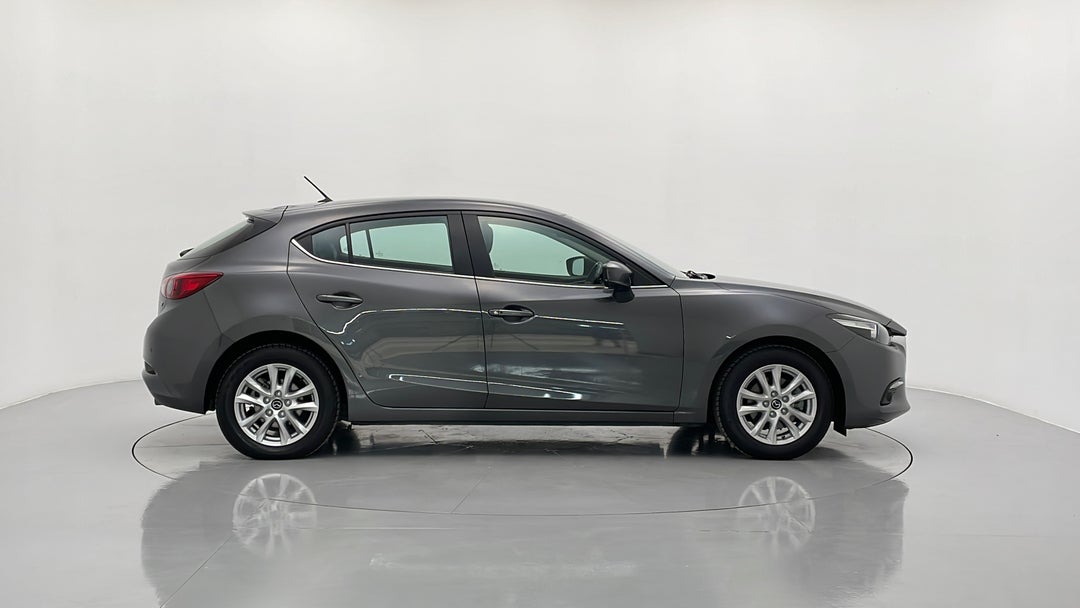 2018 Mazda Mazda3 Touring, Automatic, 75994 km, Right Side View