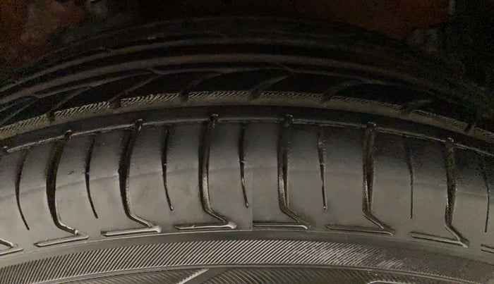 2014 Maruti Celerio VXI, Petrol, Manual, 25,499 km, Left Front Tyre Tread
