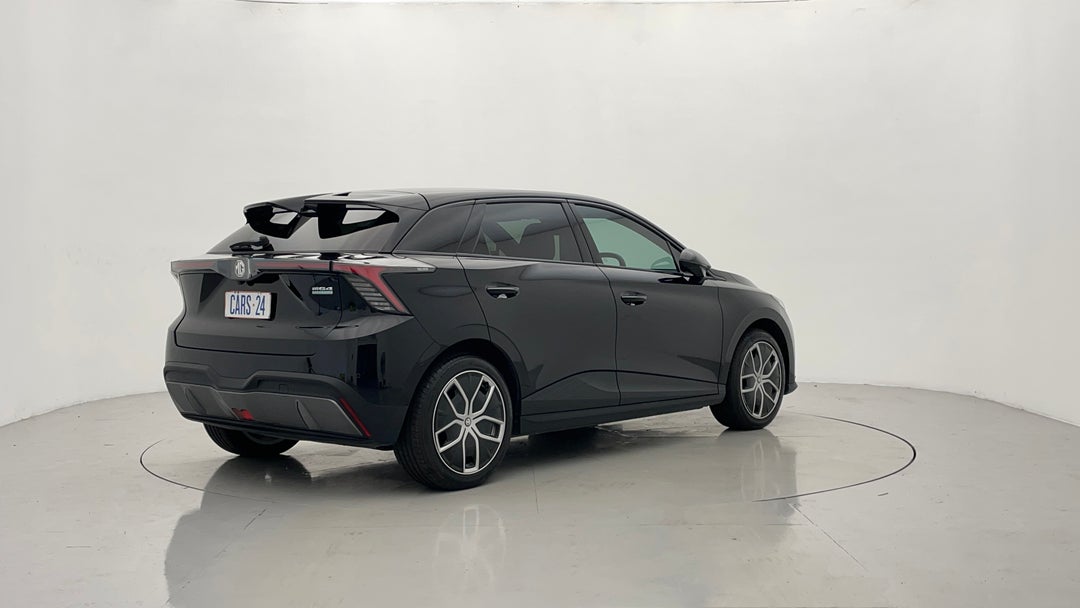 Right Back Diagonal (45- Degree) View